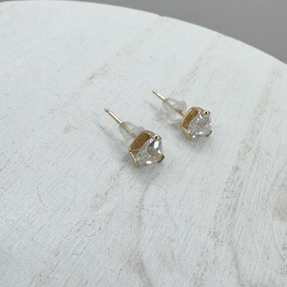 14k Yellow Gold Triangular Stud Earrings CZ Cubic Zirconia Classic Minimalist - Picture 12 of 16